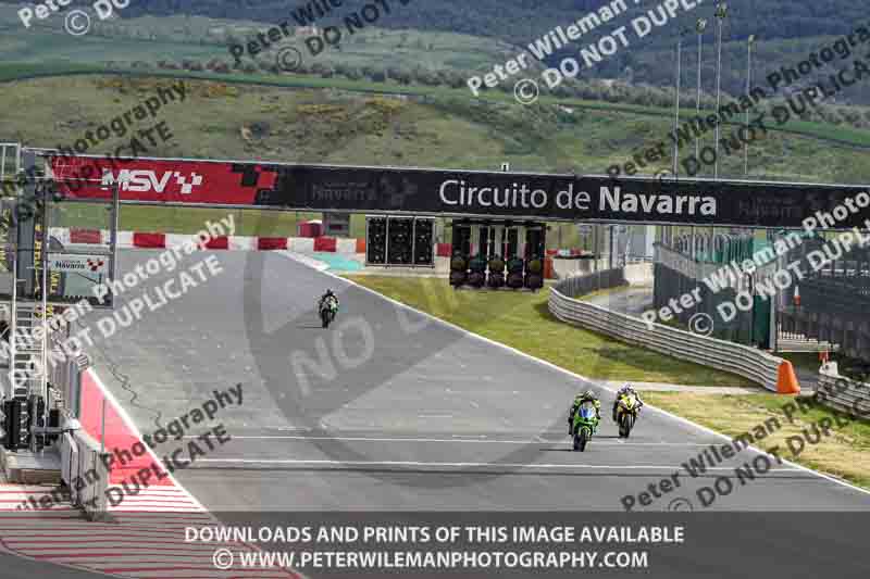 cadwell no limits trackday;cadwell park;cadwell park photographs;cadwell trackday photographs;enduro digital images;event digital images;eventdigitalimages;navarra;no limits trackdays;peter wileman photography;racing digital images;trackday digital images;trackday photos